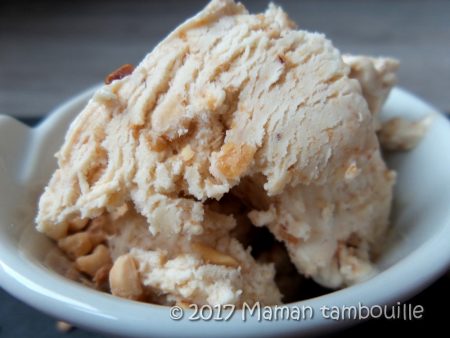 Profiteroles glace vanille caramel au beurre salé pralinoise Maman