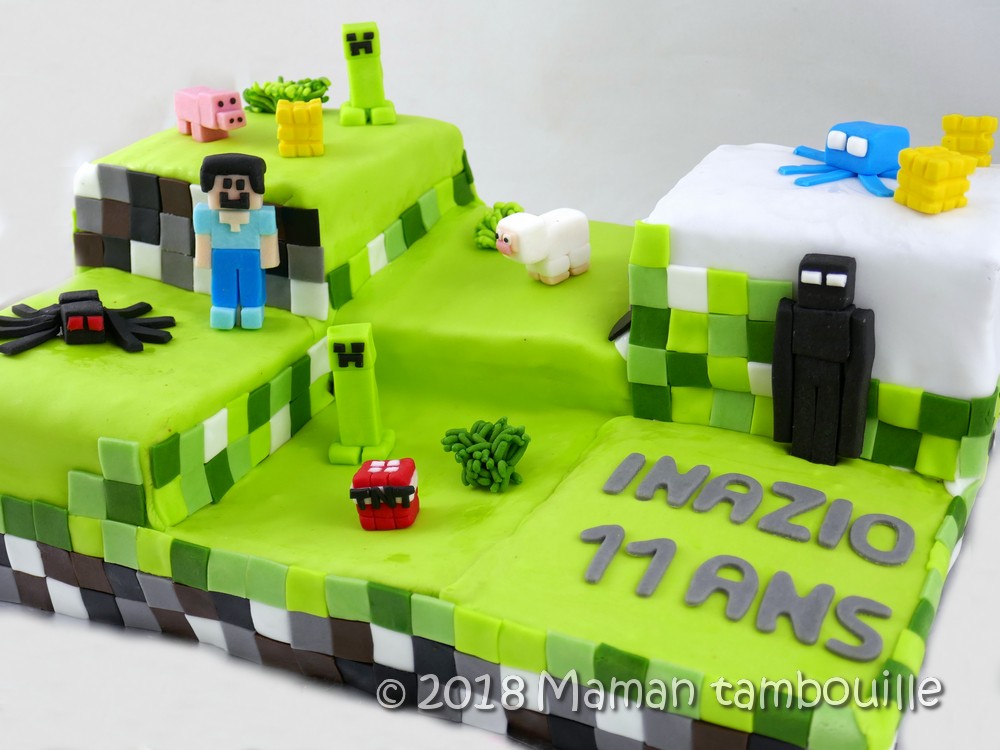 Minecraft sur gâteau « monde des jeux » deux étages 🍰