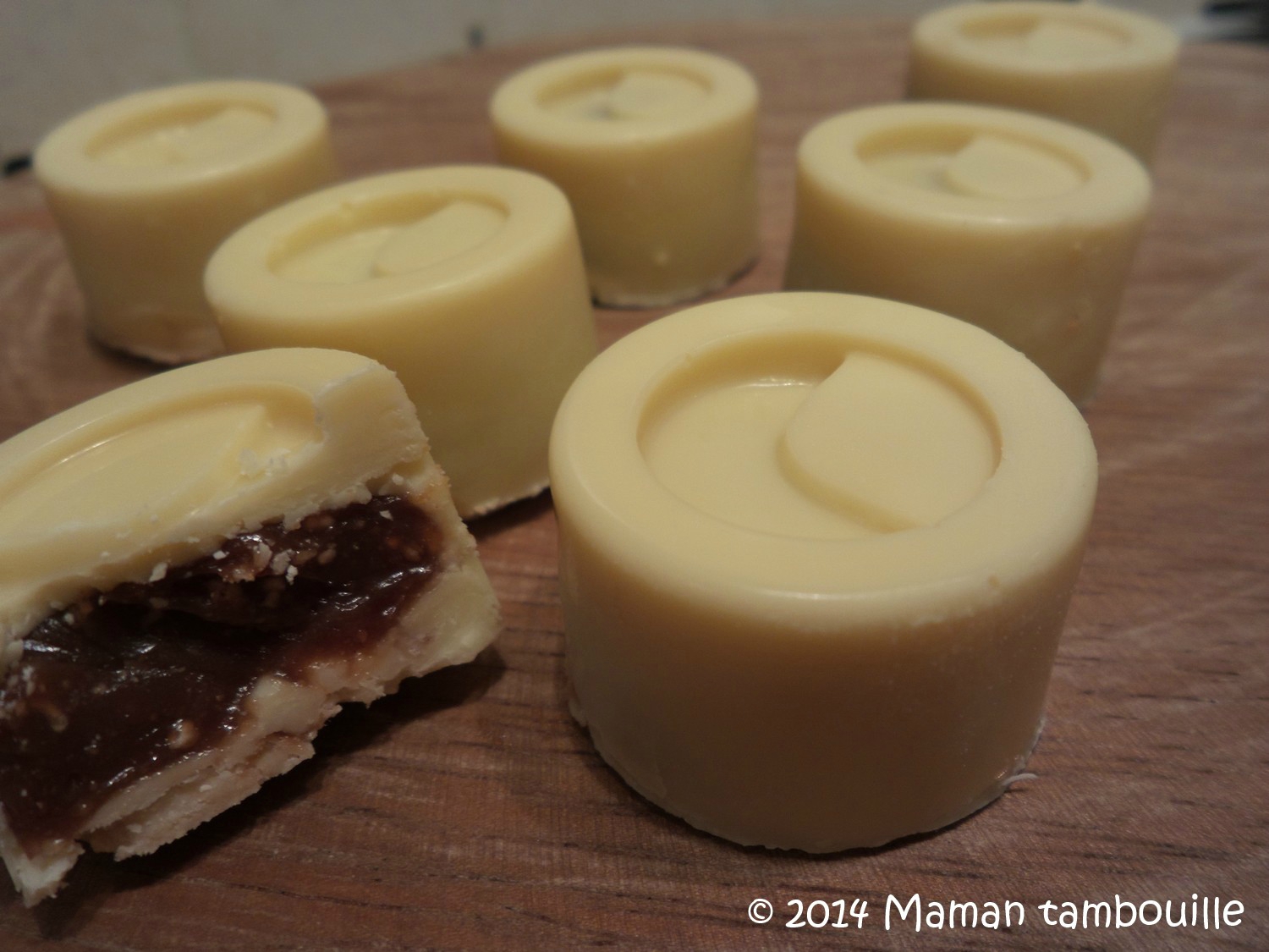 Read more about the article Chocolats blancs ganache praliné/sarrasin