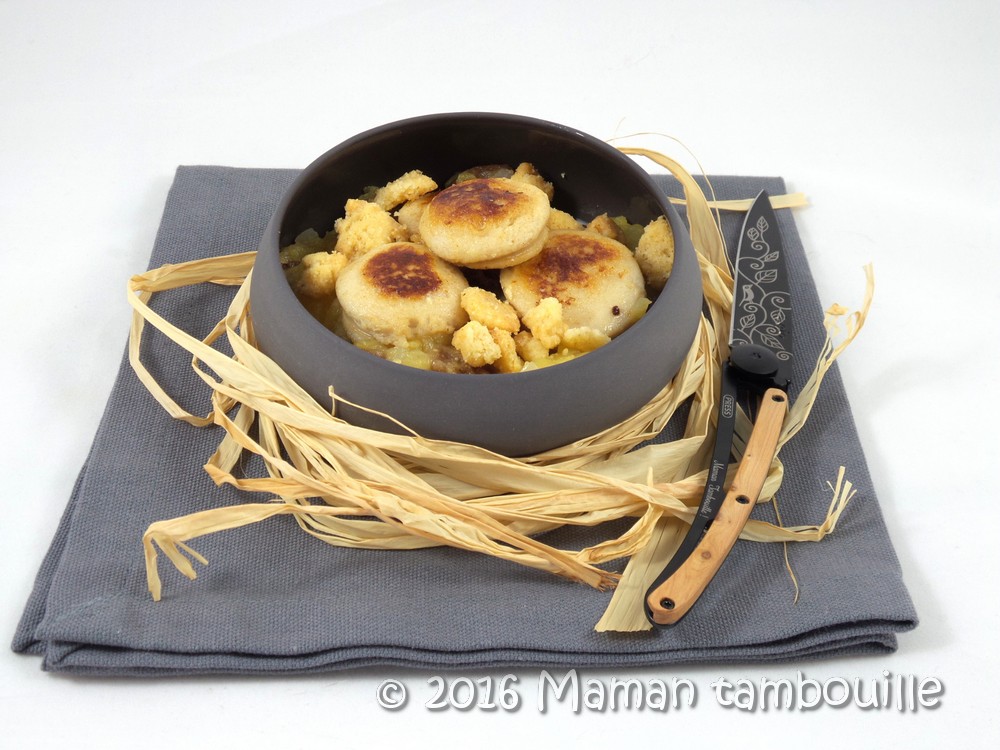 Boudin blanc aux pommes et crumble de noisette Maman Tambouille