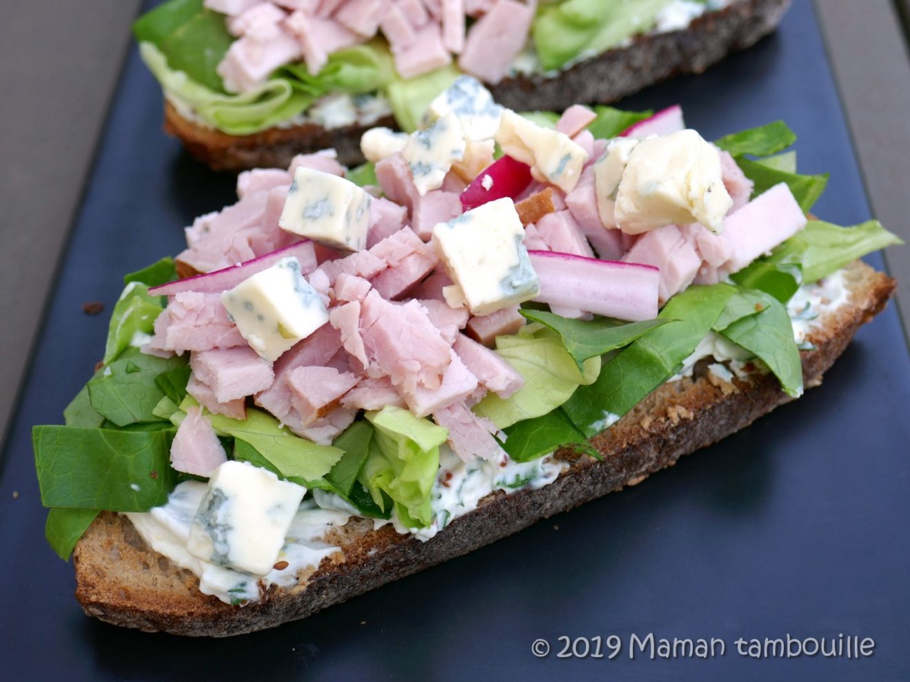 Tartine fra\u00eecheur au r\u00f4ti de porc Maman Tambouille