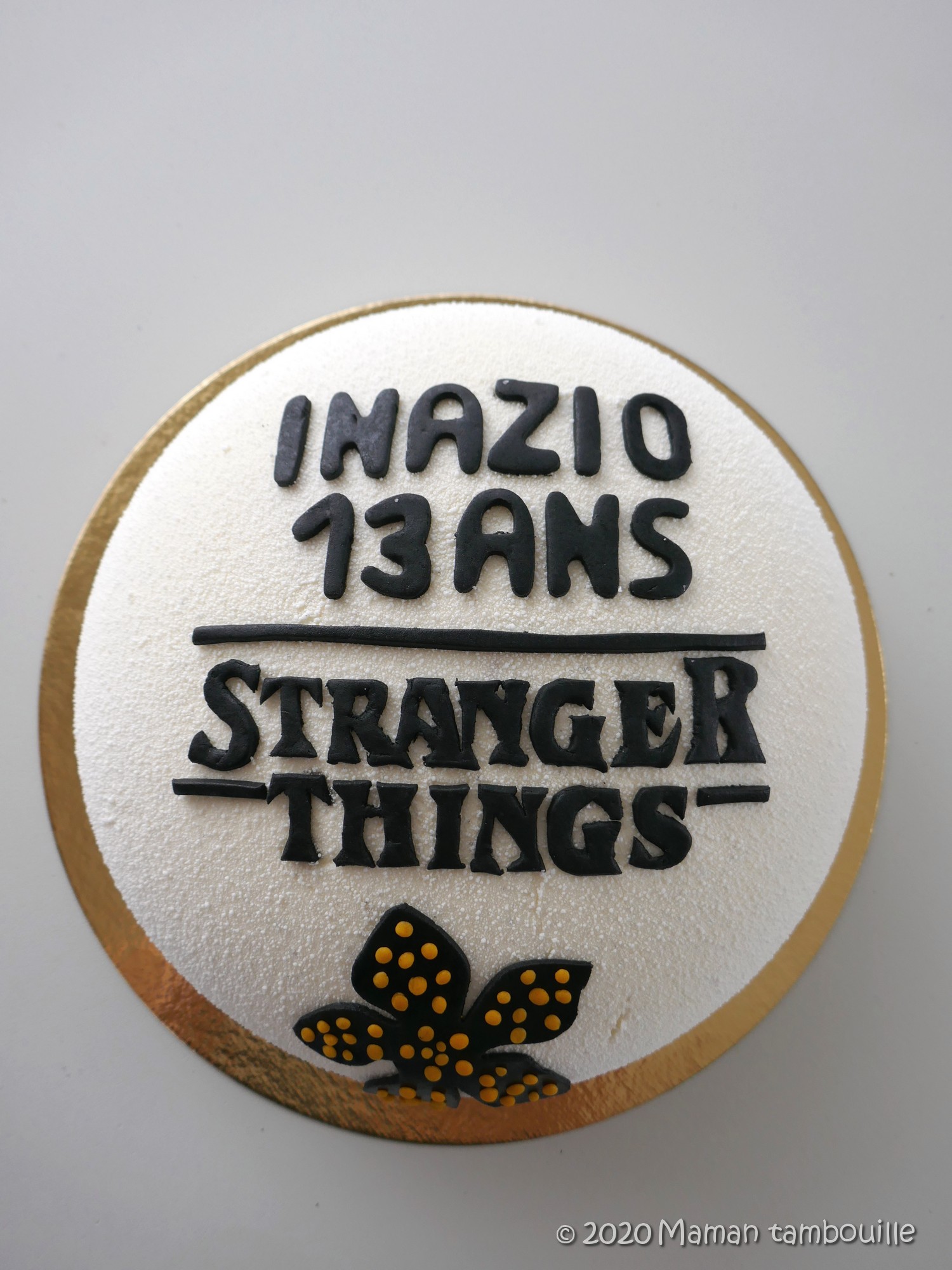You are currently viewing Entremets fruits rouges vanille {Stranger Things}