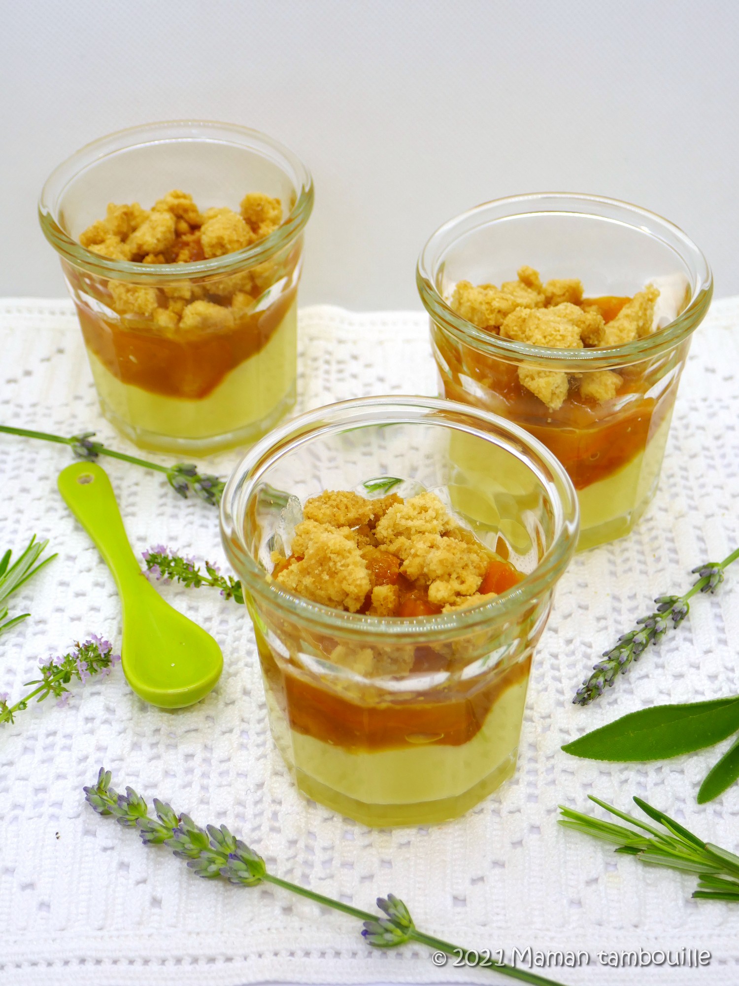 Lire la suite à propos de l’article Crème timut, abricots au miel, streusel